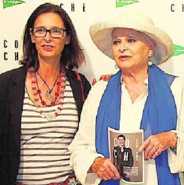 Paola Dominguín y Lucía Bosé durante la presentación de Couché. /MP