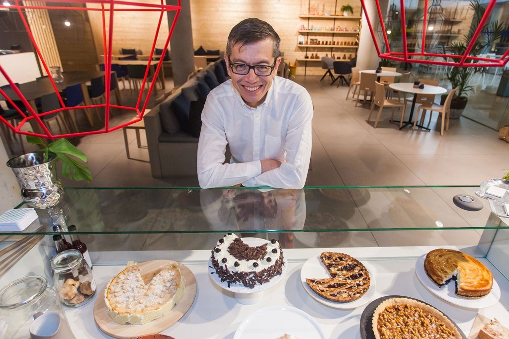 Entrevista al chef del café Ma Khin TFGP.