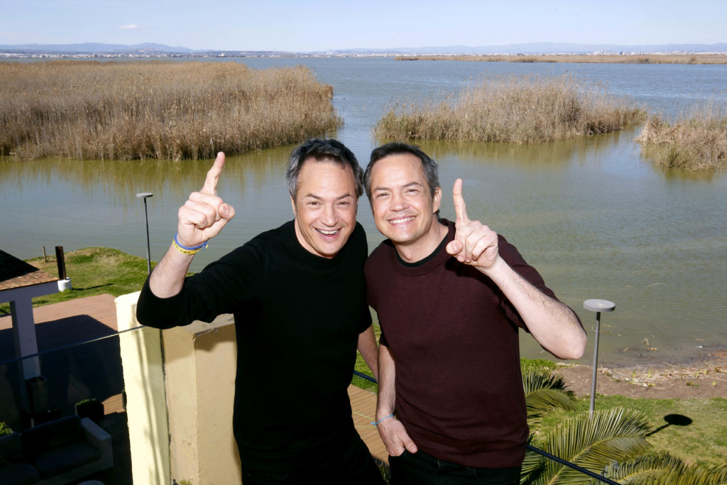 Comunitat Valenciana. Valencia. Valencia 07-03-2018. Los hermanos Torres, cocineros, gravan su programa de cocina en El Palmar. Fotografía de Irene Marsilla.