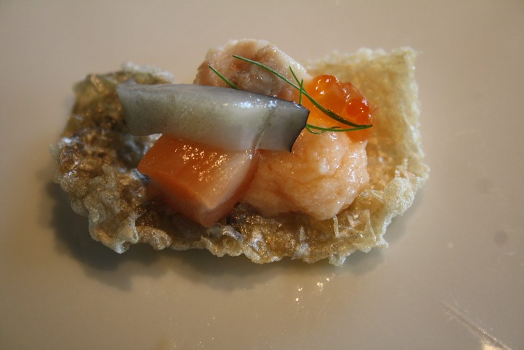 1-salmon-sobre-su-piel-celler